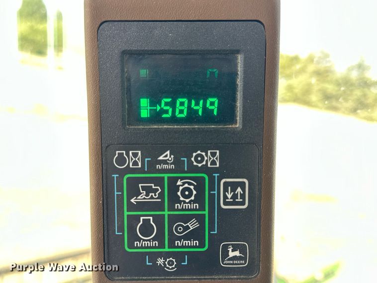 image for item NP9633 1998 John Deere 9610  RWA combine