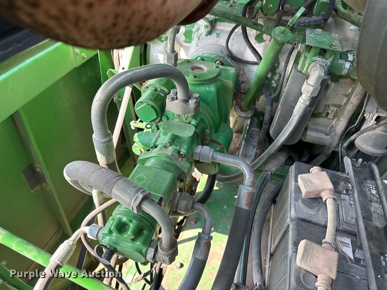 image for item NP9633 1998 John Deere 9610  RWA combine