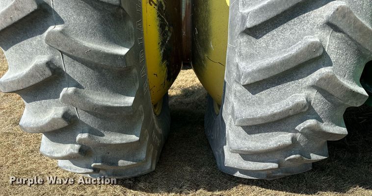 image for item NP9633 1998 John Deere 9610  RWA combine