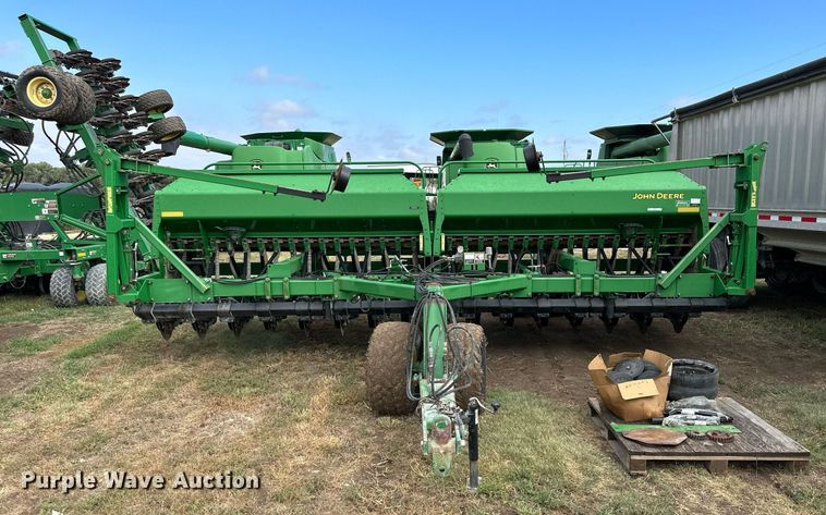 image for item NP9636 John Deere 1590  grain drill