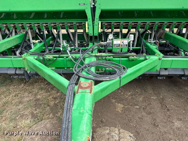 image for item NP9636 John Deere 1590  grain drill