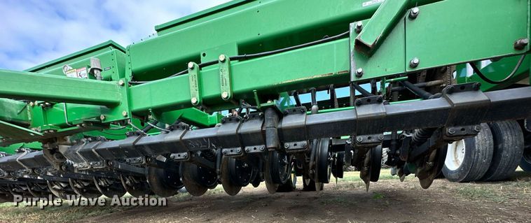 image for item NP9636 John Deere 1590  grain drill