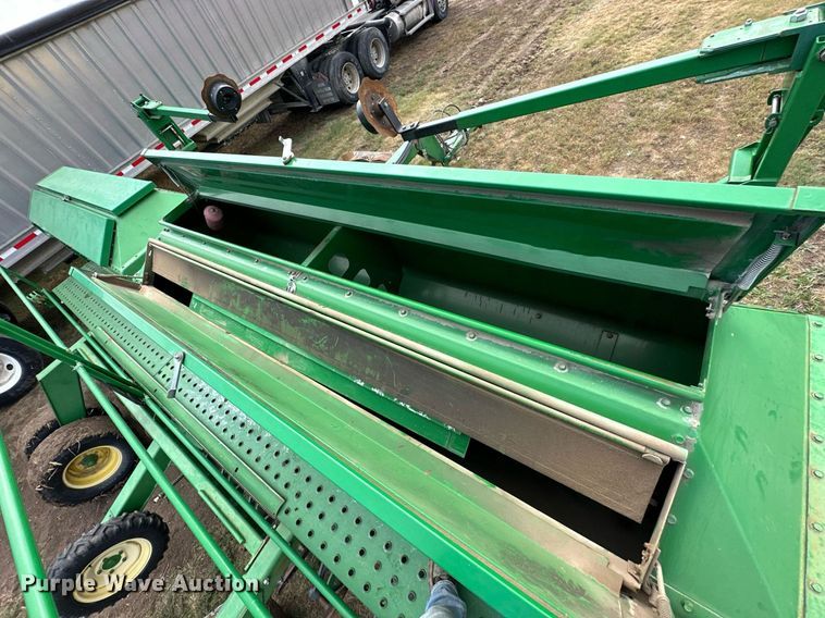 image for item NP9636 John Deere 1590  grain drill