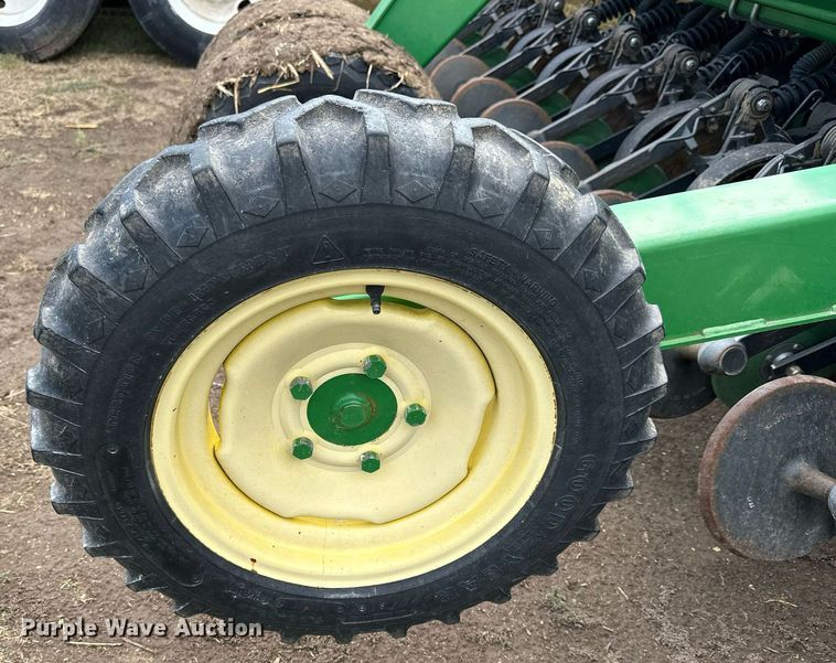 image for item NP9636 John Deere 1590  grain drill