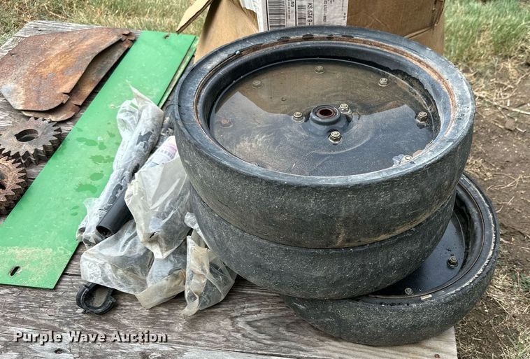 image for item NP9636 John Deere 1590  grain drill