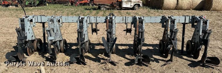 image for item NP9637 Hiniker 5000  row crop cultivator