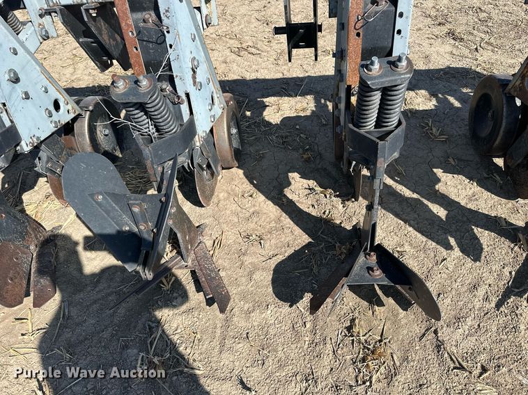 image for item NP9637 Hiniker 5000  row crop cultivator