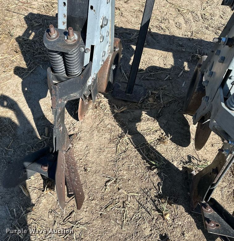 image for item NP9637 Hiniker 5000  row crop cultivator