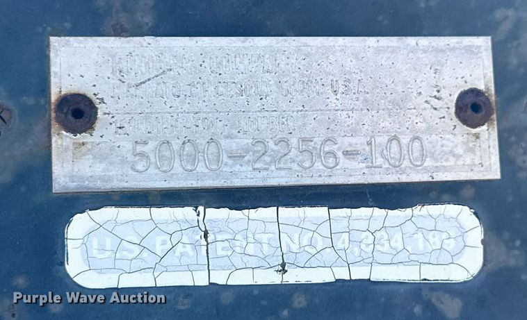 image for item NP9637 Hiniker 5000  row crop cultivator