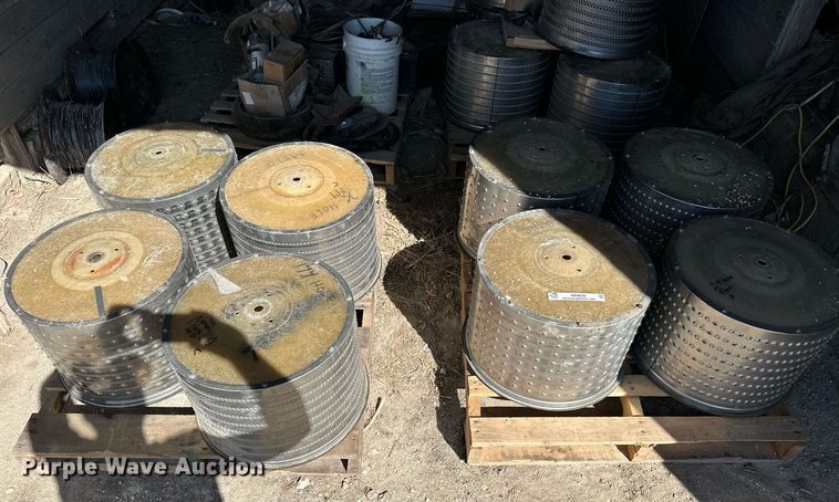 image for item NP9656 (8) planter drums