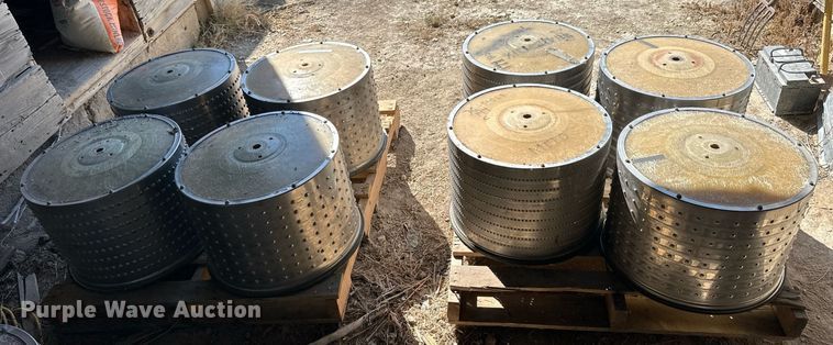 image for item NP9656 (8) planter drums