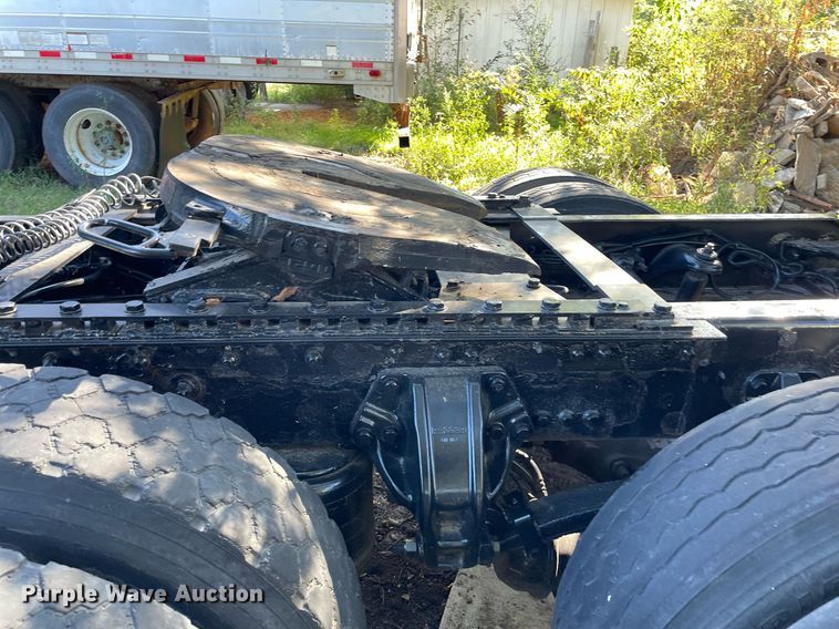 image for item DI5178 2012 Kenworth T700  semi truck