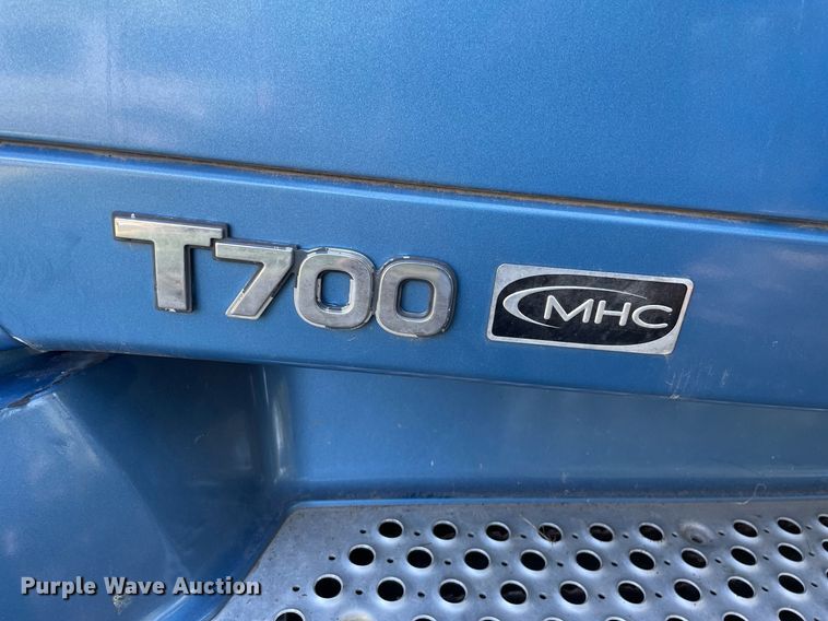 image for item DI5178 2012 Kenworth T700  semi truck