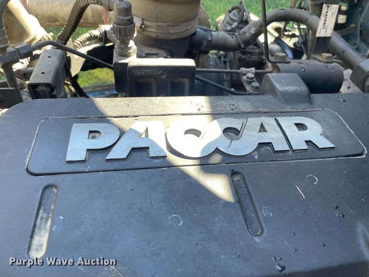 image for item DI5178 2012 Kenworth T700  semi truck