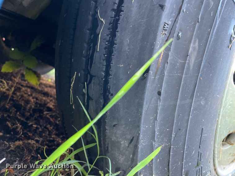 image for item DI5178 2012 Kenworth T700  semi truck