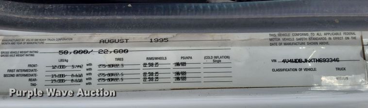 image for item DK8792 1996 Volvo  semi truck