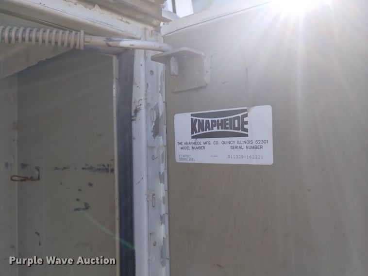 image for item DK8905 1998 International 4700  utility / service truck