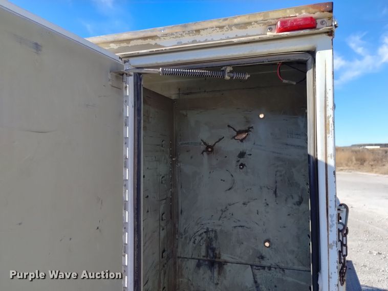 image for item DK8905 1998 International 4700  utility / service truck