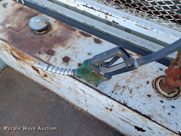 image for item DK8905 1998 International 4700  utility / service truck