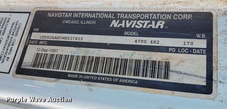 image for item DK8905 1998 International 4700  utility / service truck