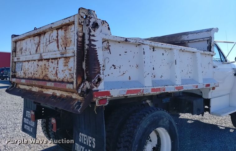 image for item DK8906 1991 Ford F700  dump truck