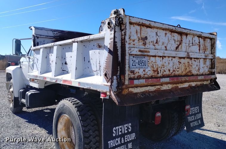 image for item DK8906 1991 Ford F700  dump truck