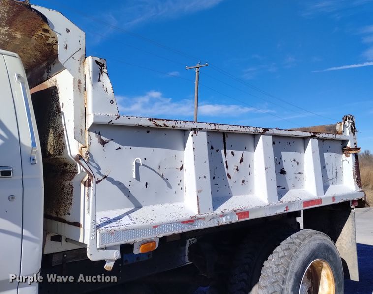 image for item DK8906 1991 Ford F700  dump truck