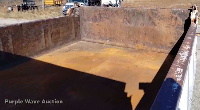 image for item DK8906 1991 Ford F700  dump truck