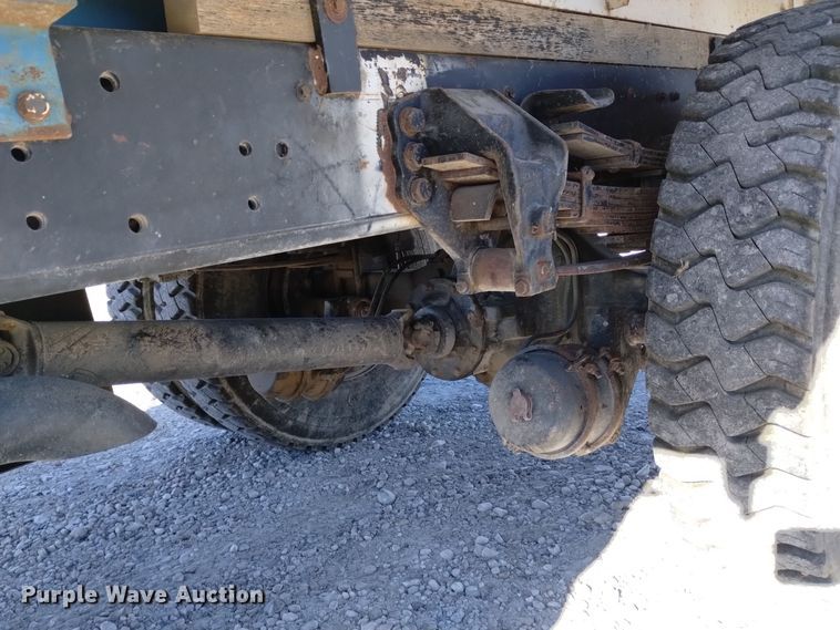 image for item DK8906 1991 Ford F700  dump truck