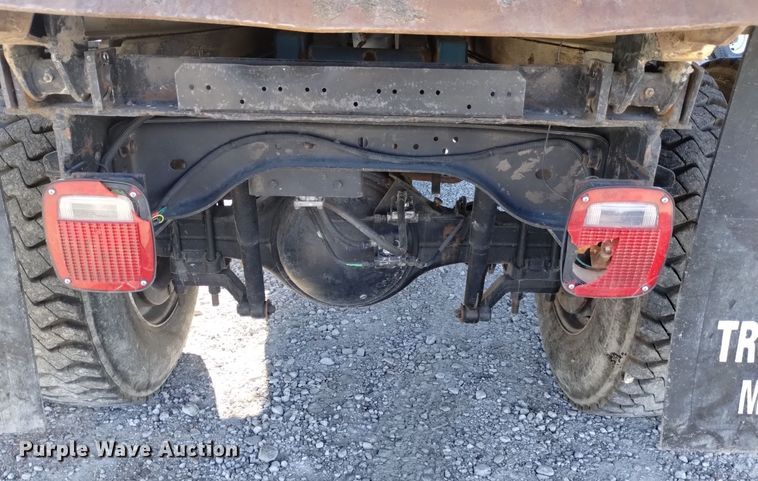 image for item DK8906 1991 Ford F700  dump truck