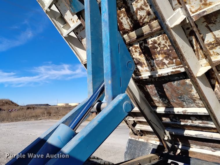 image for item DK8906 1991 Ford F700  dump truck