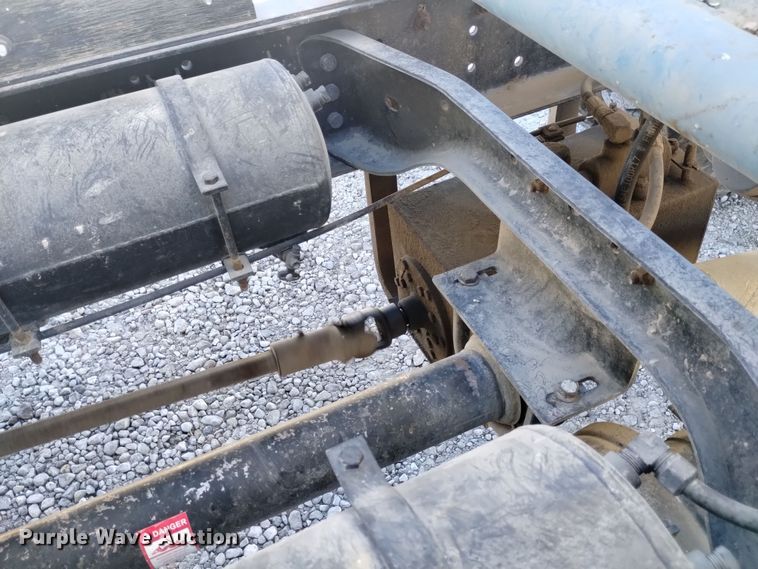 image for item DK8906 1991 Ford F700  dump truck