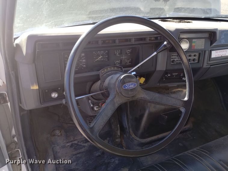 image for item DK8906 1991 Ford F700  dump truck