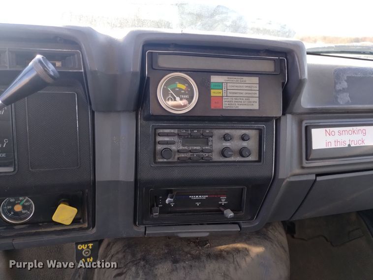 image for item DK8906 1991 Ford F700  dump truck