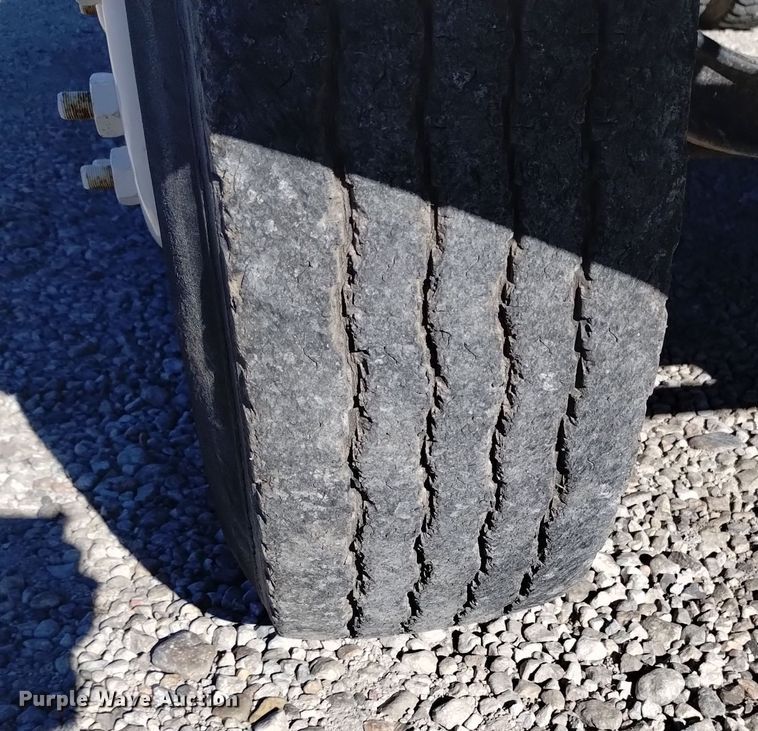 image for item DK8906 1991 Ford F700  dump truck