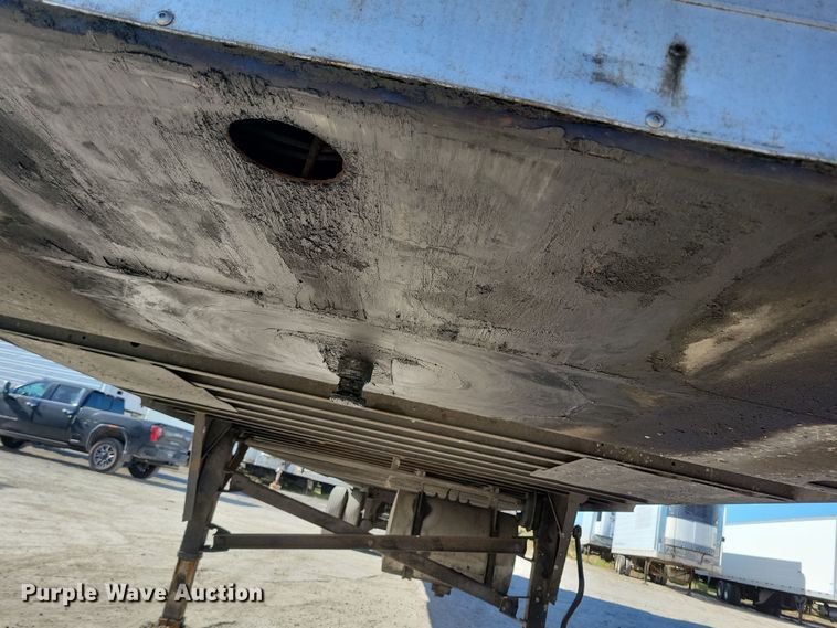 image for item DL7748 2008 Utility 3000R  refrigerated van trailer