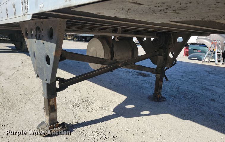 image for item DL7748 2008 Utility 3000R  refrigerated van trailer