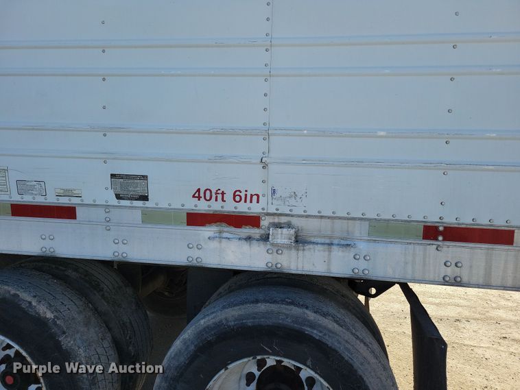 image for item DL7748 2008 Utility 3000R  refrigerated van trailer