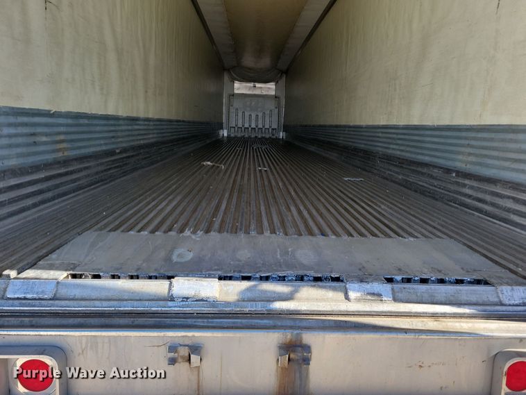 image for item DL7748 2008 Utility 3000R  refrigerated van trailer