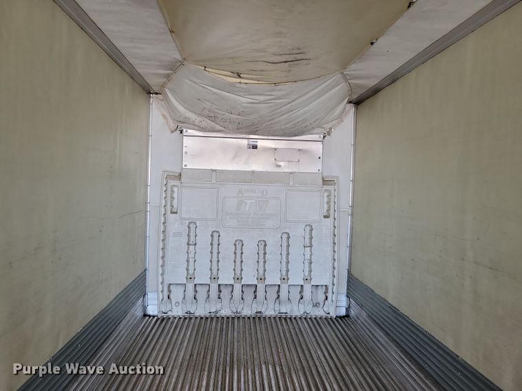 image for item DL7748 2008 Utility 3000R  refrigerated van trailer