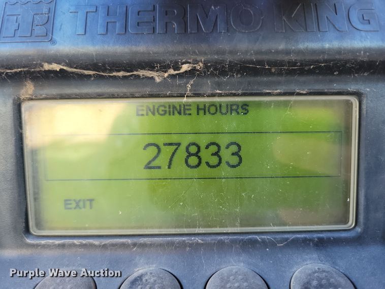 image for item DL7749 2006 Utility 3000R  refrigerated van trailer