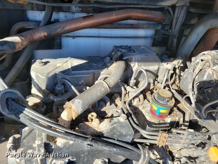 image for item DL7749 2006 Utility 3000R  refrigerated van trailer