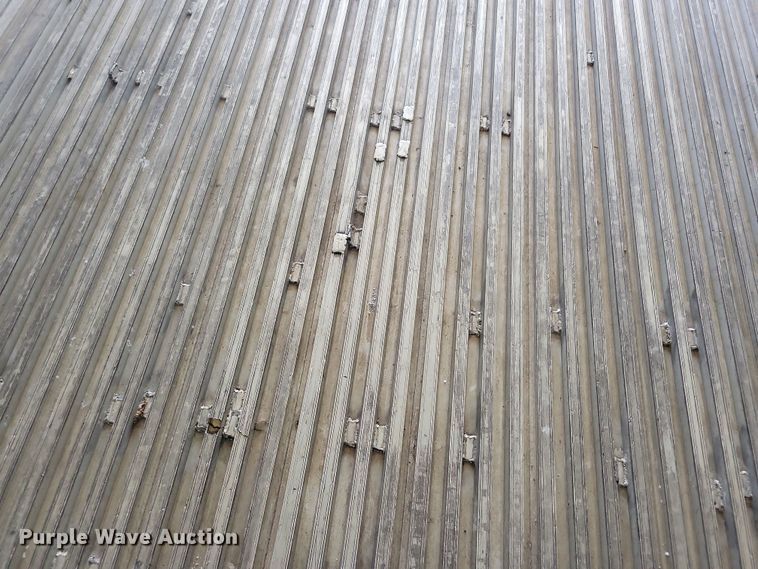 image for item DL7749 2006 Utility 3000R  refrigerated van trailer