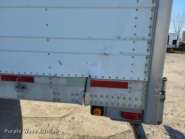 image for item DL7754 2005 Utility 3000R  refrigerated van trailer