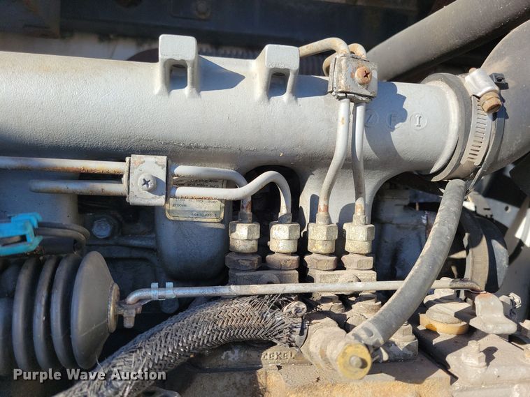 image for item DL7754 2005 Utility 3000R  refrigerated van trailer