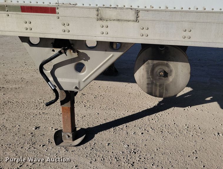 image for item DL7755 2006 Utility 3000R  refrigerated van trailer