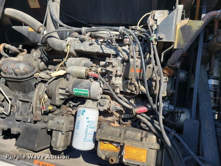 image for item DL7755 2006 Utility 3000R  refrigerated van trailer