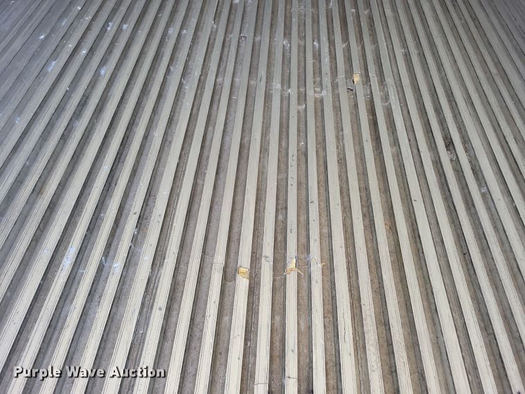 image for item DL7755 2006 Utility 3000R  refrigerated van trailer