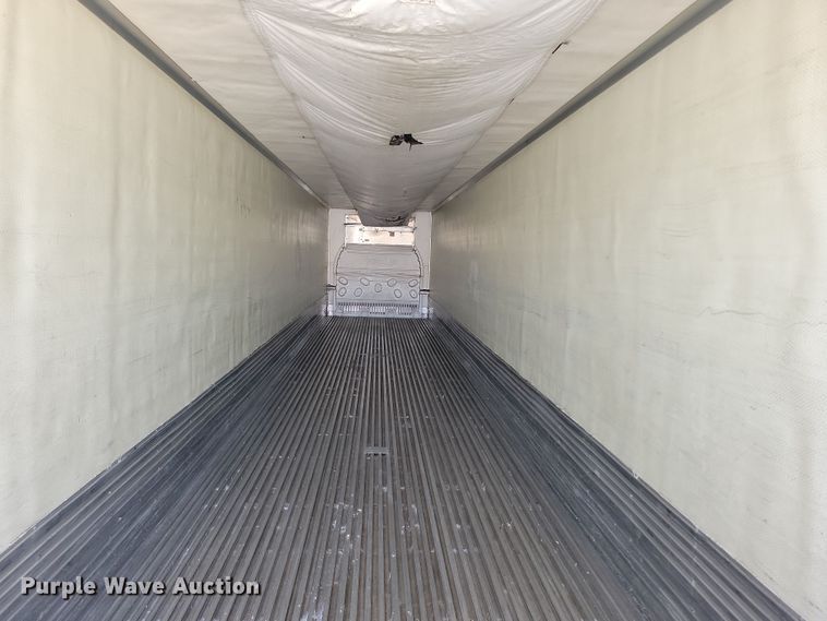 image for item DL7755 2006 Utility 3000R  refrigerated van trailer