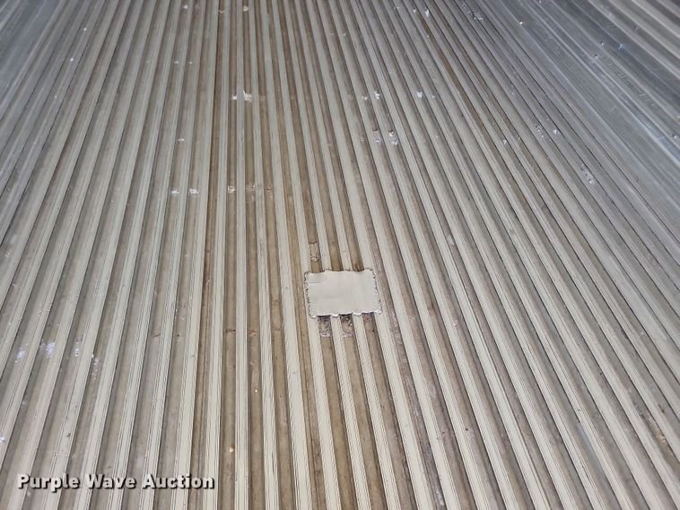 image for item DL7755 2006 Utility 3000R  refrigerated van trailer